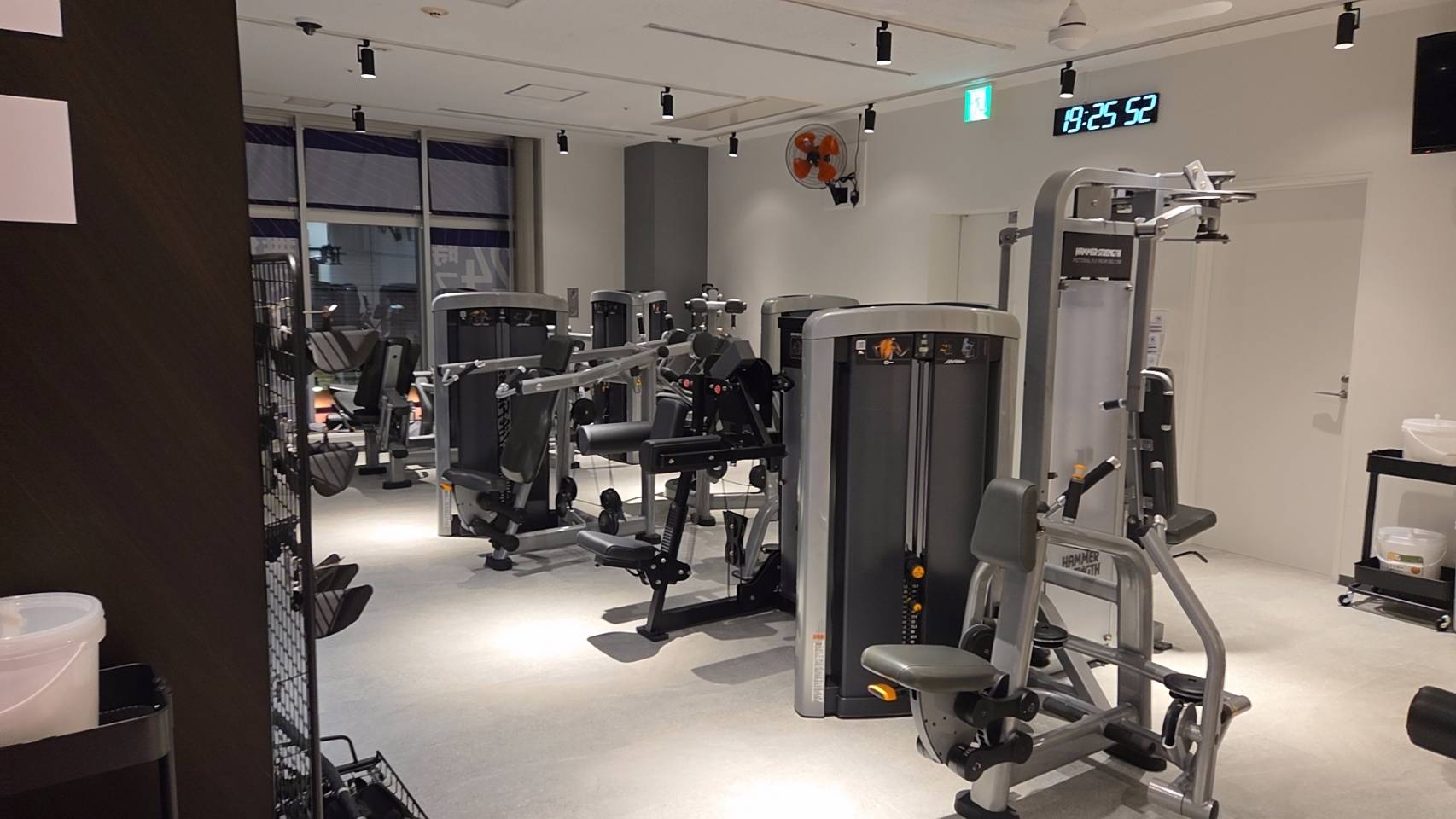 エニタイムフィットネス 池袋店