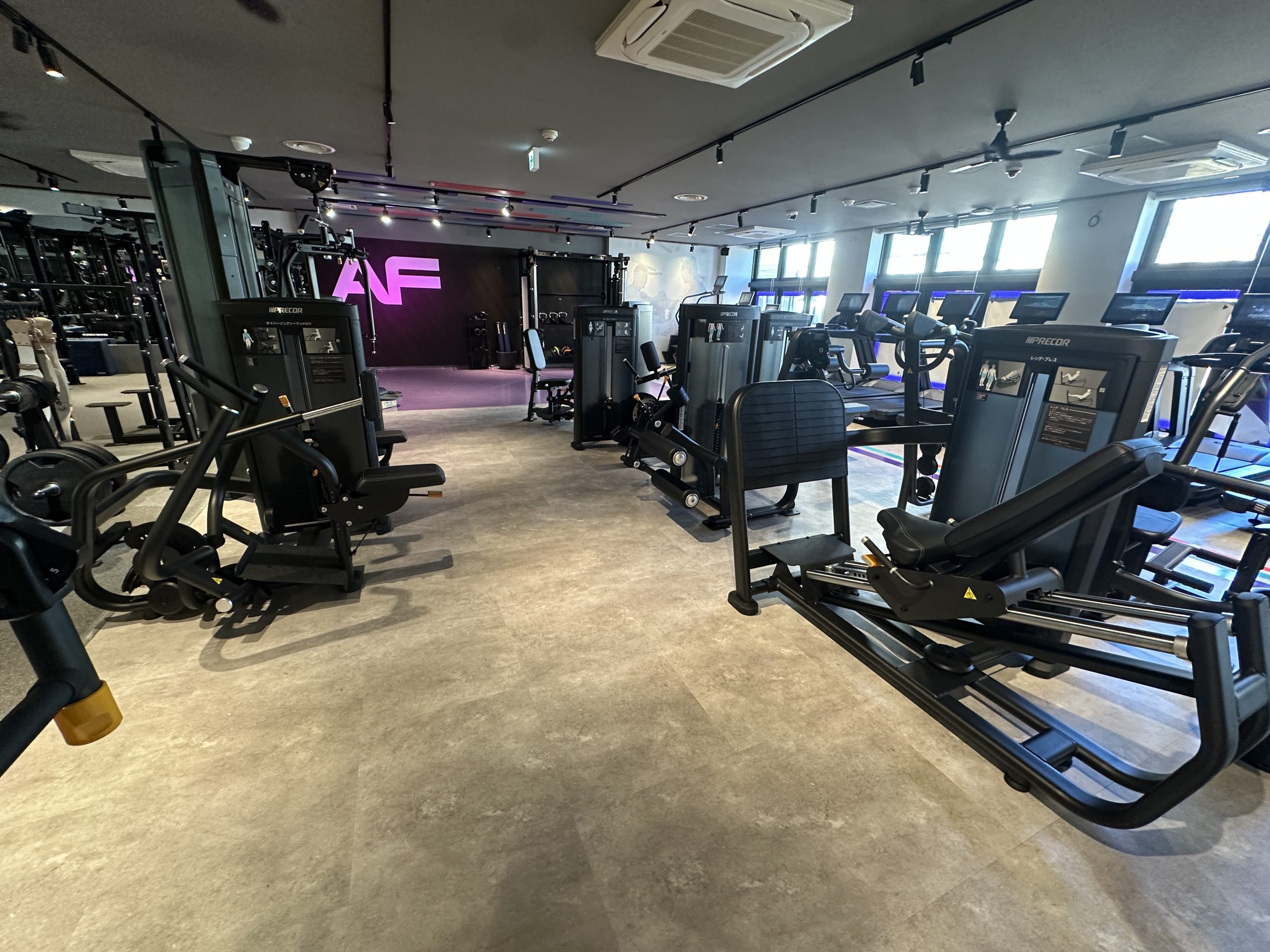 エニタイムフィットネス 自由が丘店