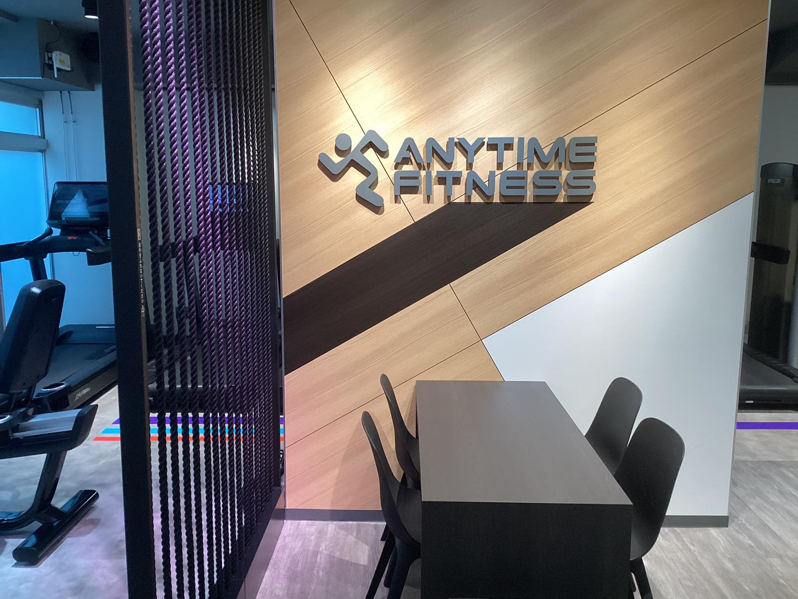 エニタイムフィットネス 駒沢公園店