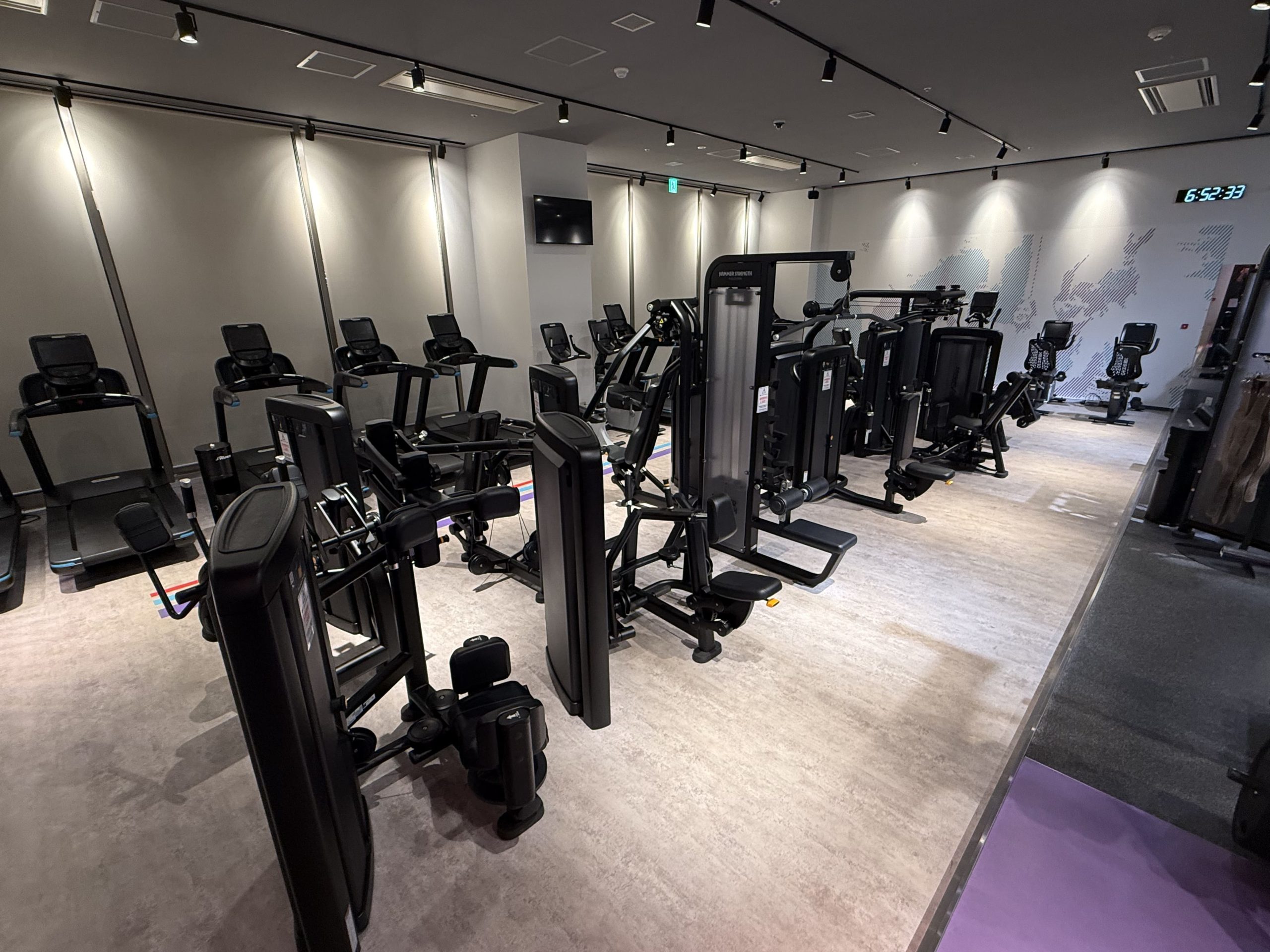 エニタイムフィットネス みなとみらい店