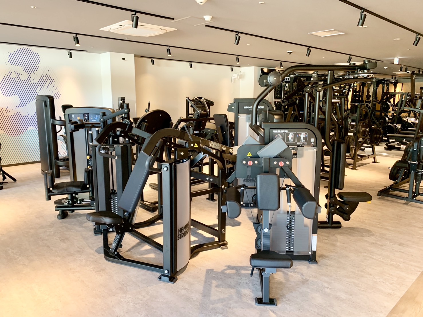 エニタイムフィットネス 新宿富久町店