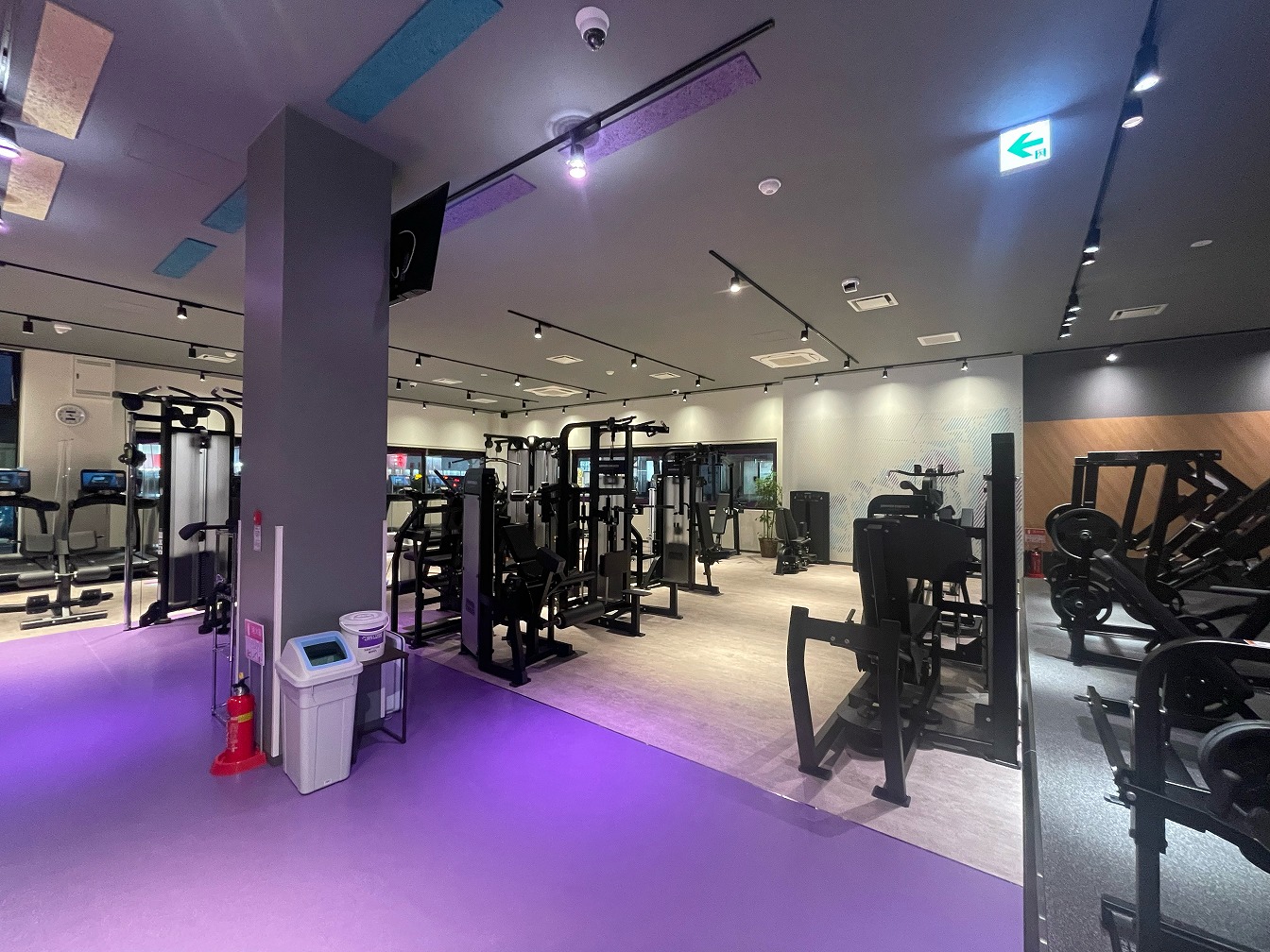 エニタイムフィットネス 辰巳台店