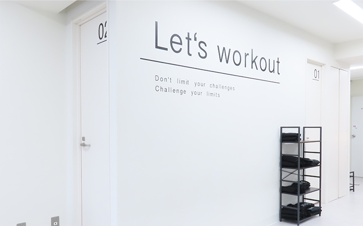 BEYOND 四谷三丁目新宿御苑店