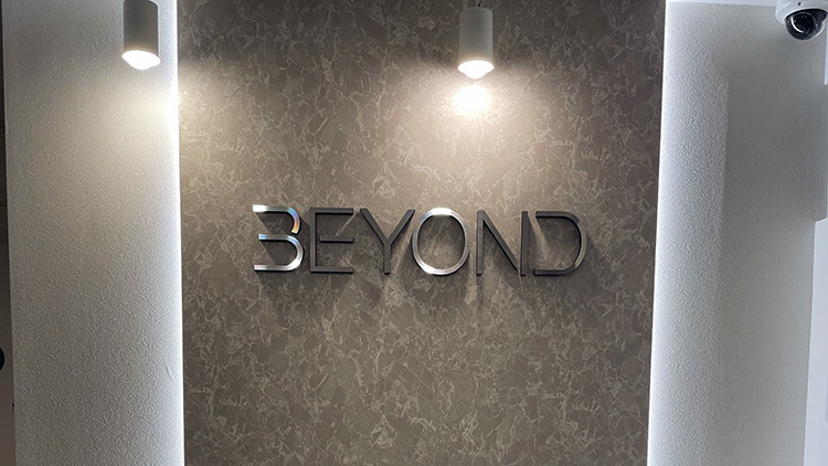 BEYOND 草加店