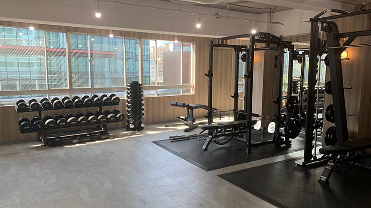 BEYOND 田町・三田店