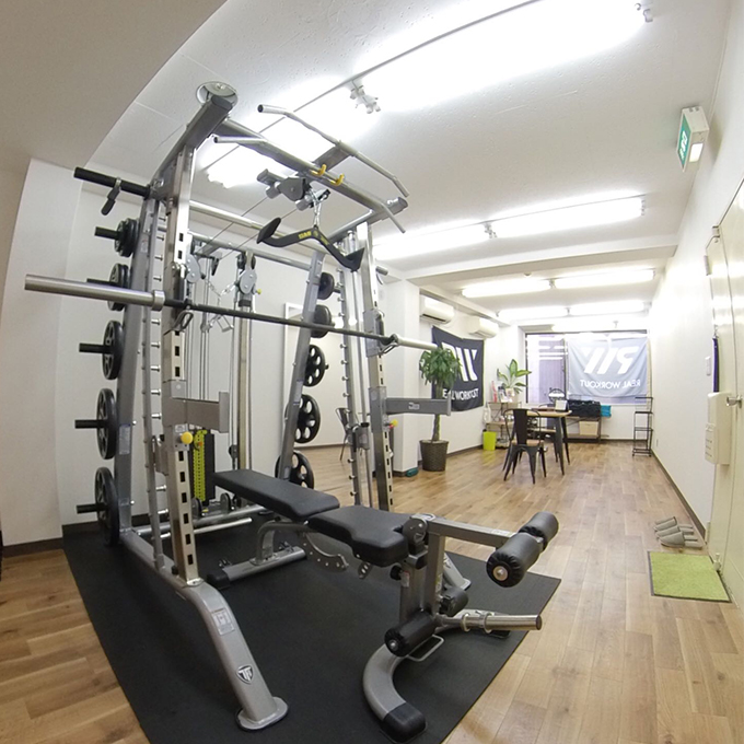 REAL WORKOUT 秋葉原・神田店