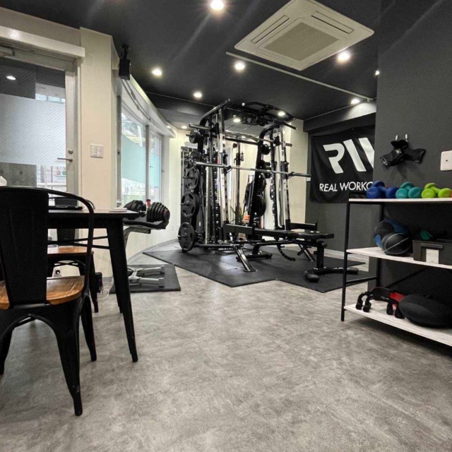 REAL WORKOUT 恵比寿店