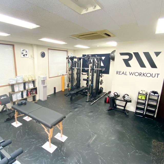REAL WORKOUT 明大前店