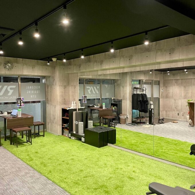 REAL WORKOUT 南越谷店