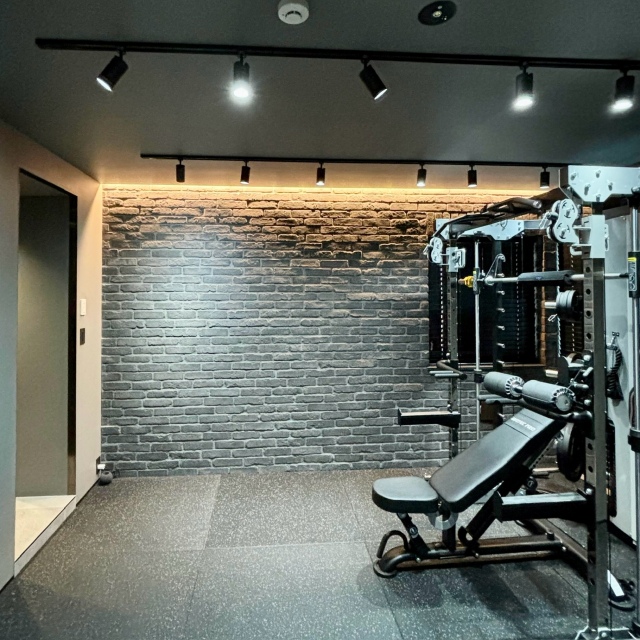 REAL WORKOUT 白金高輪店