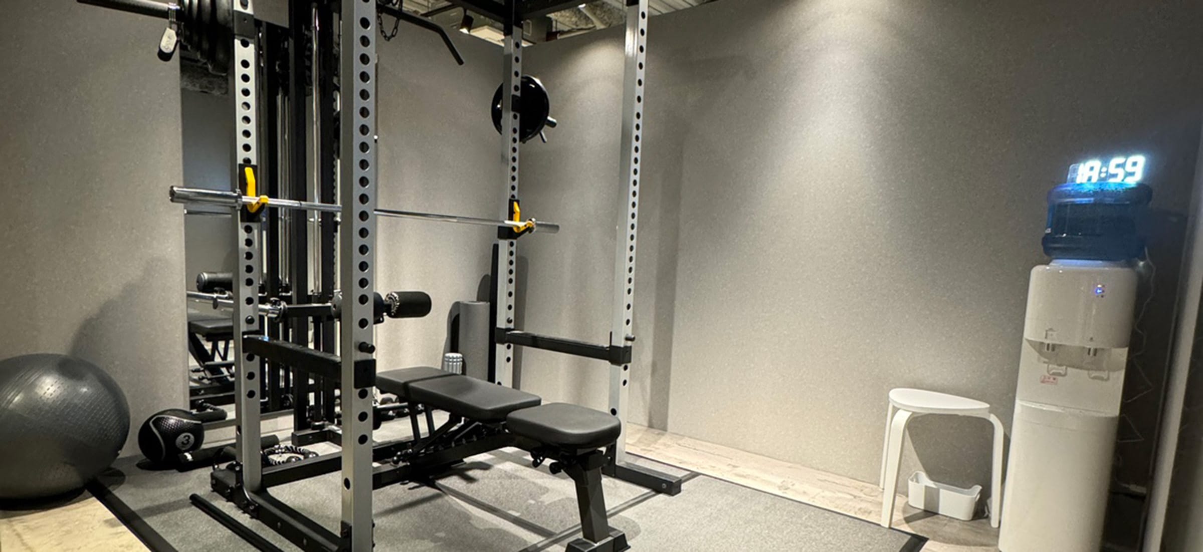 UNDEUX SUPERBODY LIFE 本厚木スタジオ