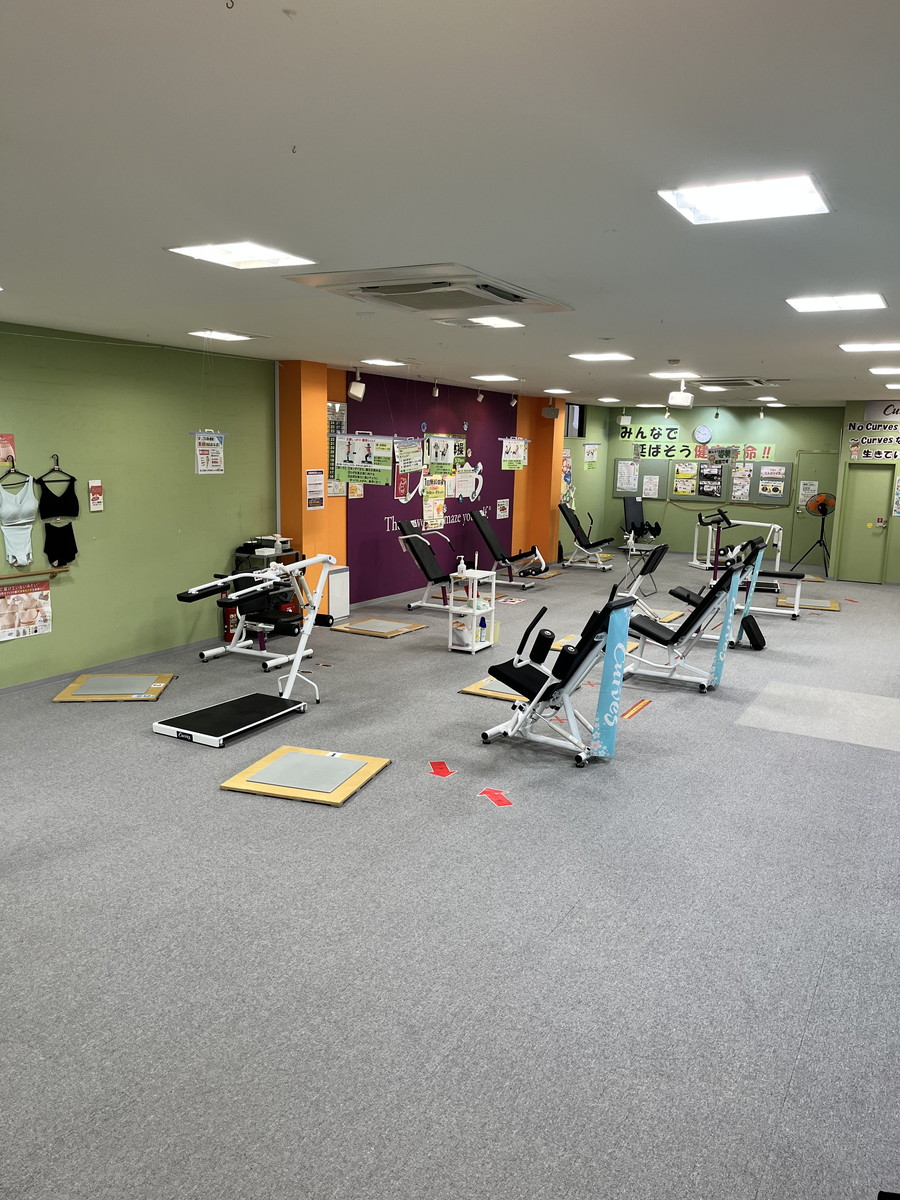 カーブス 梅屋敷