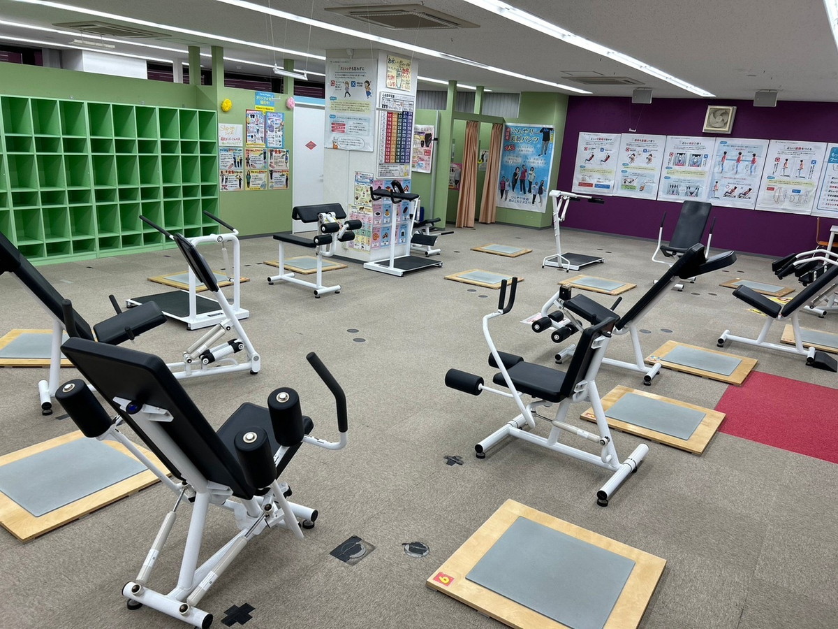 カーブス 柿生駅前