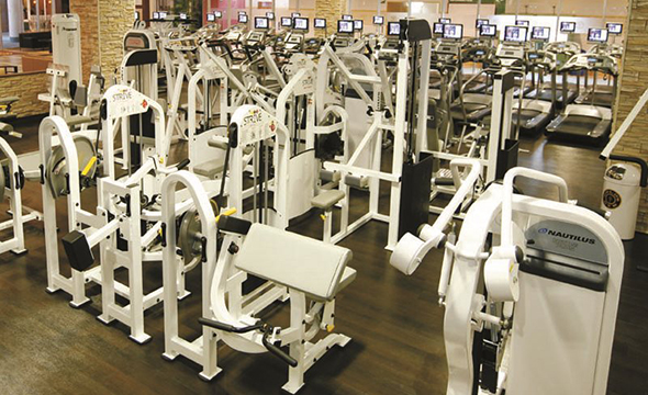 ゴールドジム スパレア足利 ※フランチャイズ店 (OPEN 24 HOURS)